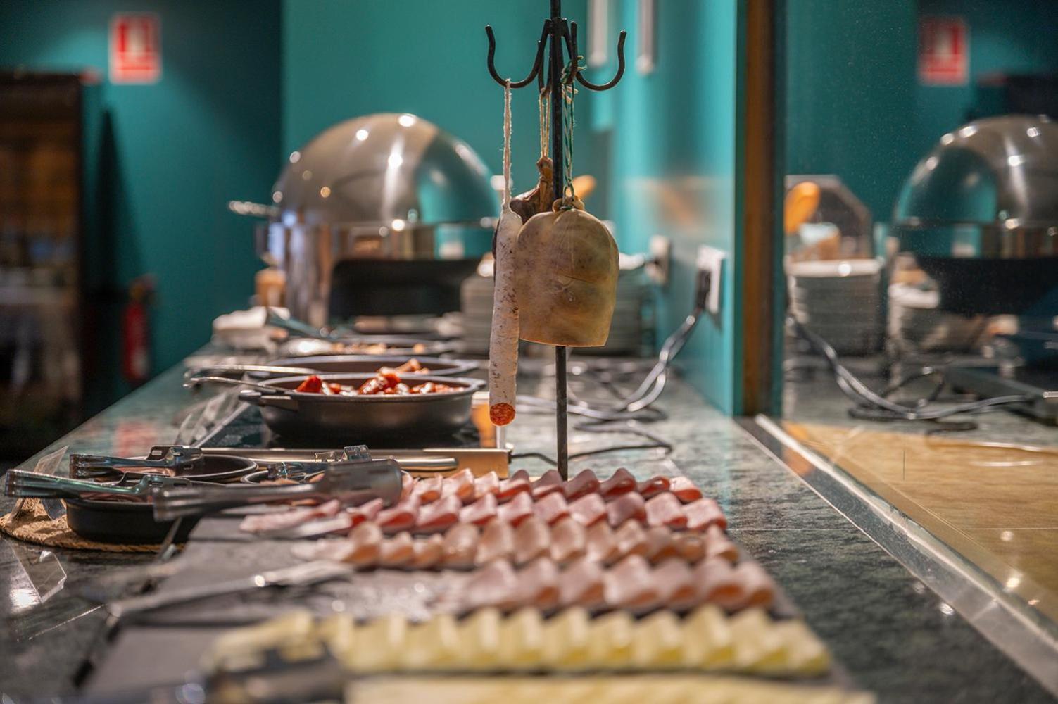 Hesperia Andorra Hotel ภายนอก รูปภาพ