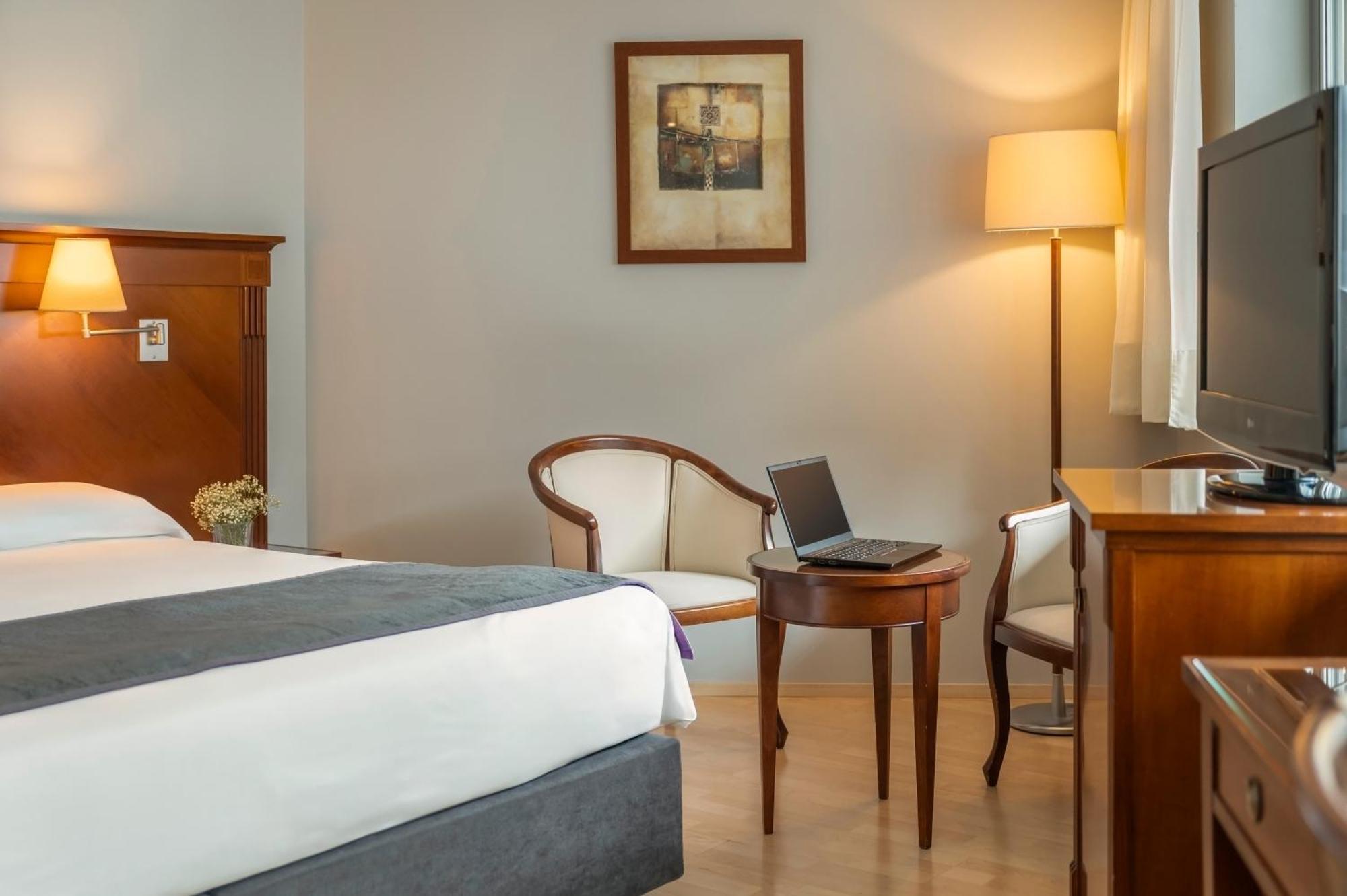 Hesperia Andorra Hotel ภายนอก รูปภาพ