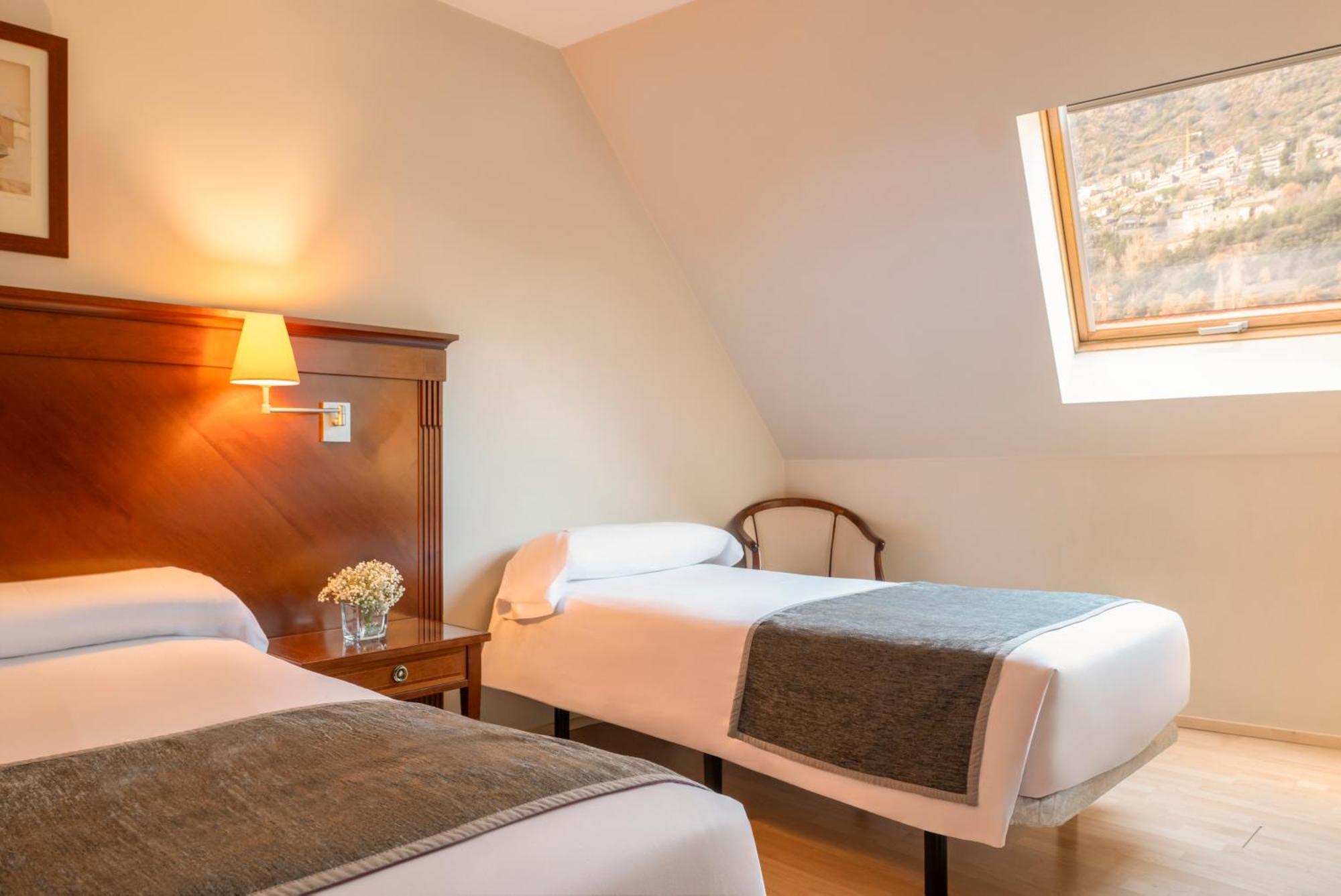 Hesperia Andorra Hotel ภายนอก รูปภาพ