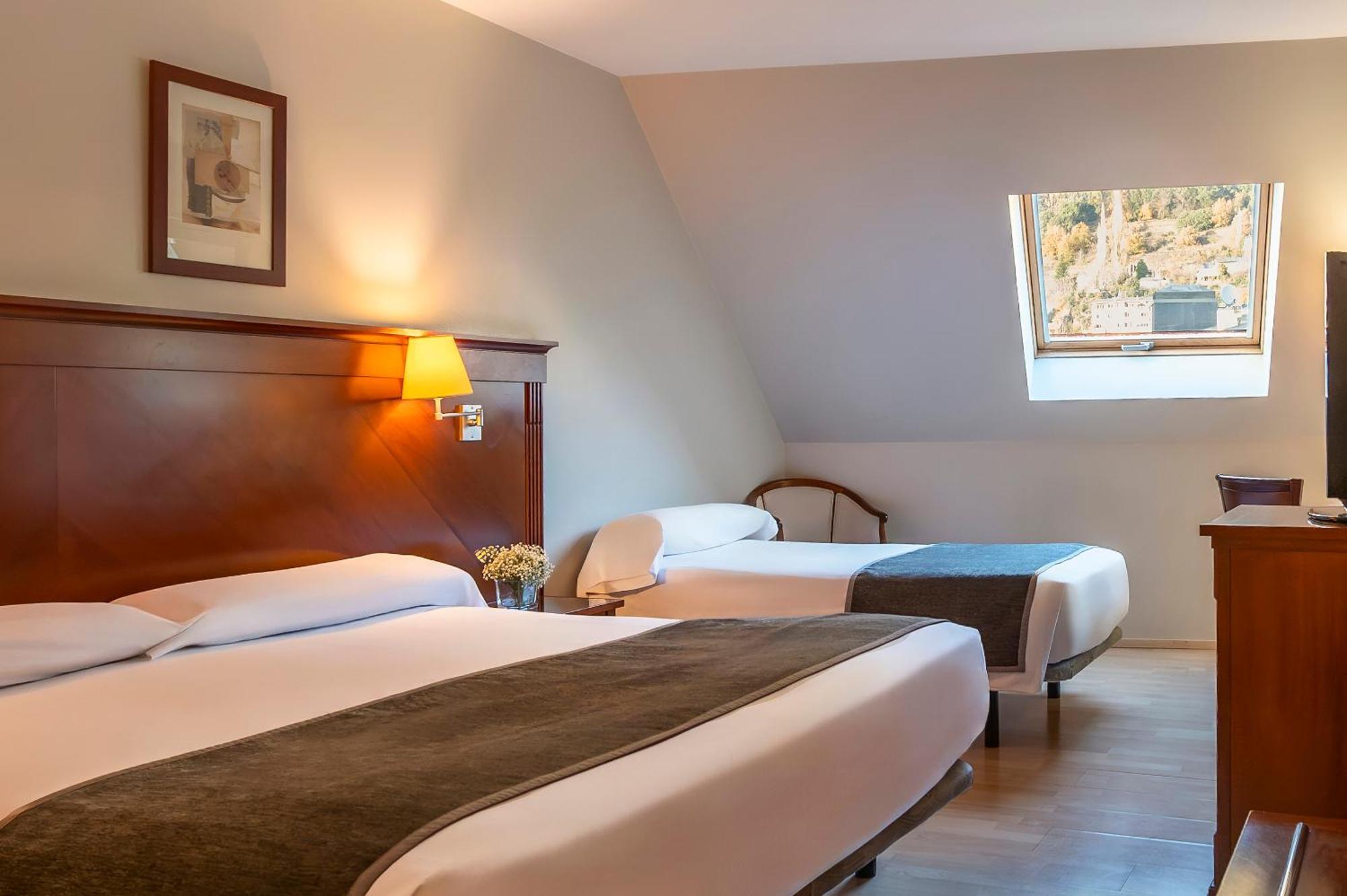 Hesperia Andorra Hotel ภายนอก รูปภาพ
